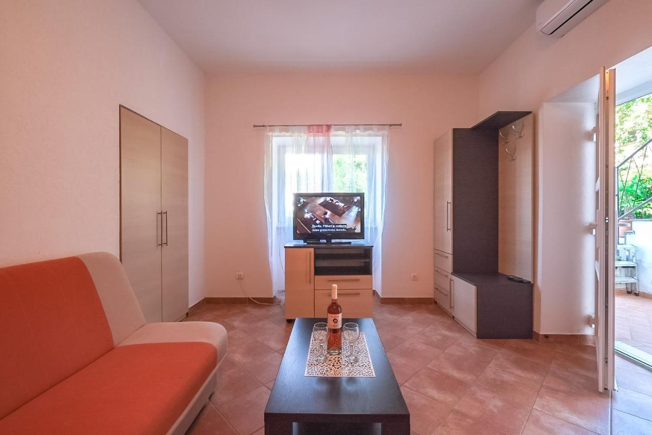 Apartmani Nina Rovinj Eksteriør bilde